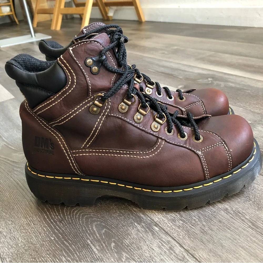 Men's Brown Leather Work Boots - Lace-Up Safety Style